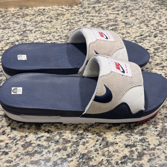 Nike Air Max 1 Slides. 13. Like New!! - Picture 3 of 6